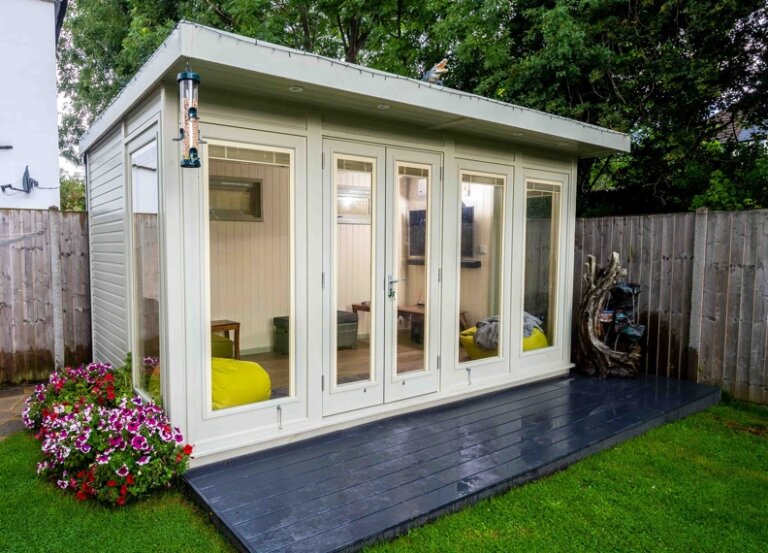 Outdoor room in the garden